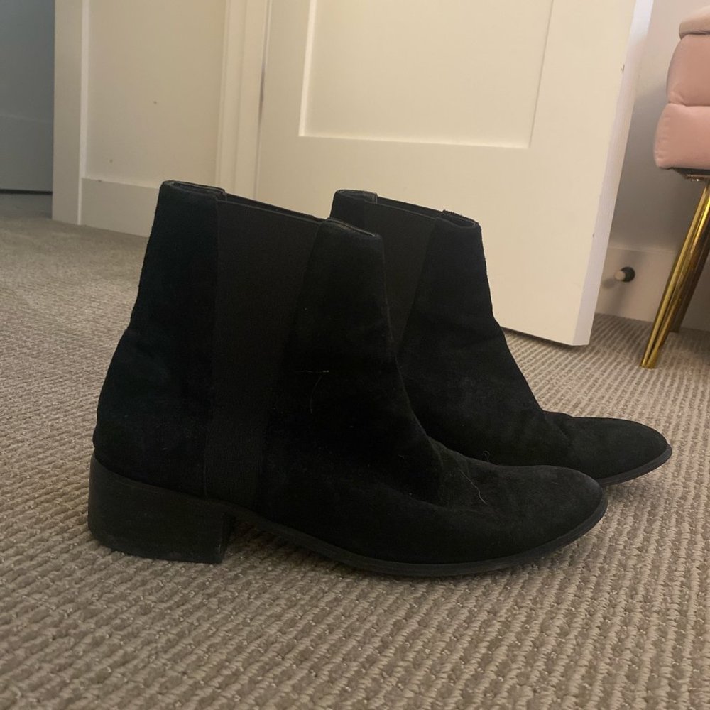 Black Raye Chelsea Suede Boots